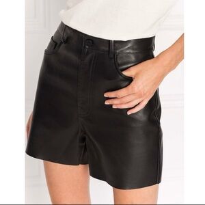 LAMARQUE Neena Leather Lambskin Shorts. Size 27.